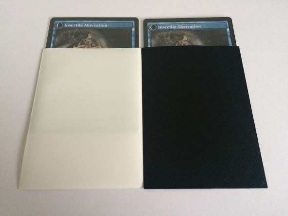 Double-Sided karta v různých obalech